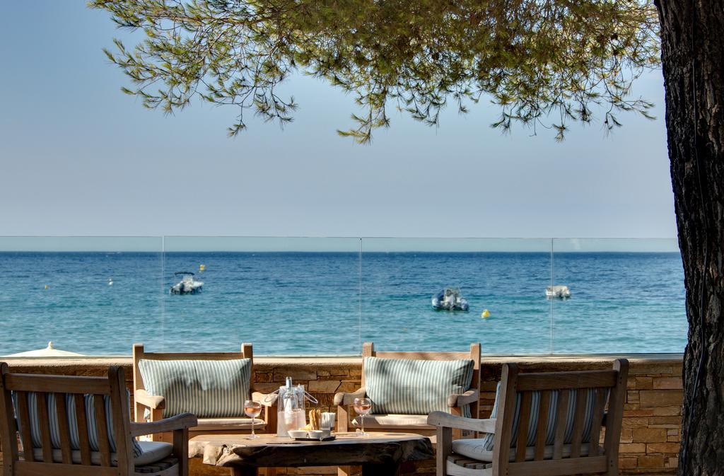 لا كروا فالميه La Pinede Plage المظهر الخارجي الصورة